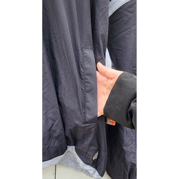 Free People FP Movement Don’t Back Down Nylon Pullover Reversible Hoodie Sz L NW - Picture 4 of 11